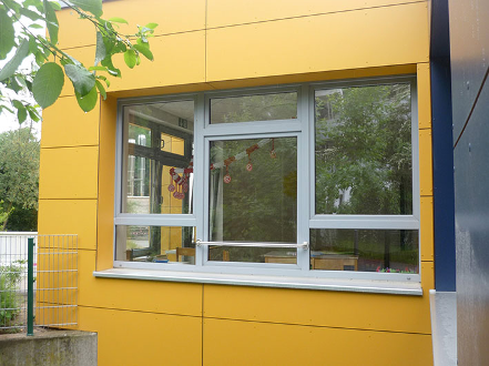 Fenster, Türen und Rollläden